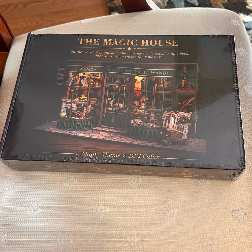 The Magic House DIY Cabin Kit - Picture 11 of 14